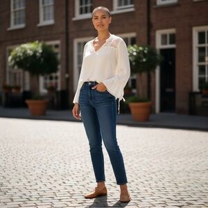 Band of Gypsies White Boho Bell Sleeve Tie Back Blouse‎ Size M